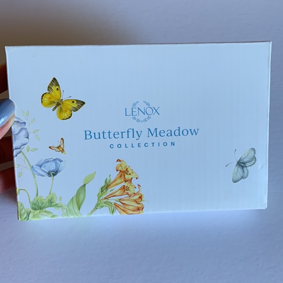 Lenox Butterfly Meadow Cocktail Forks  Set of 6 - Picture 3 of 10